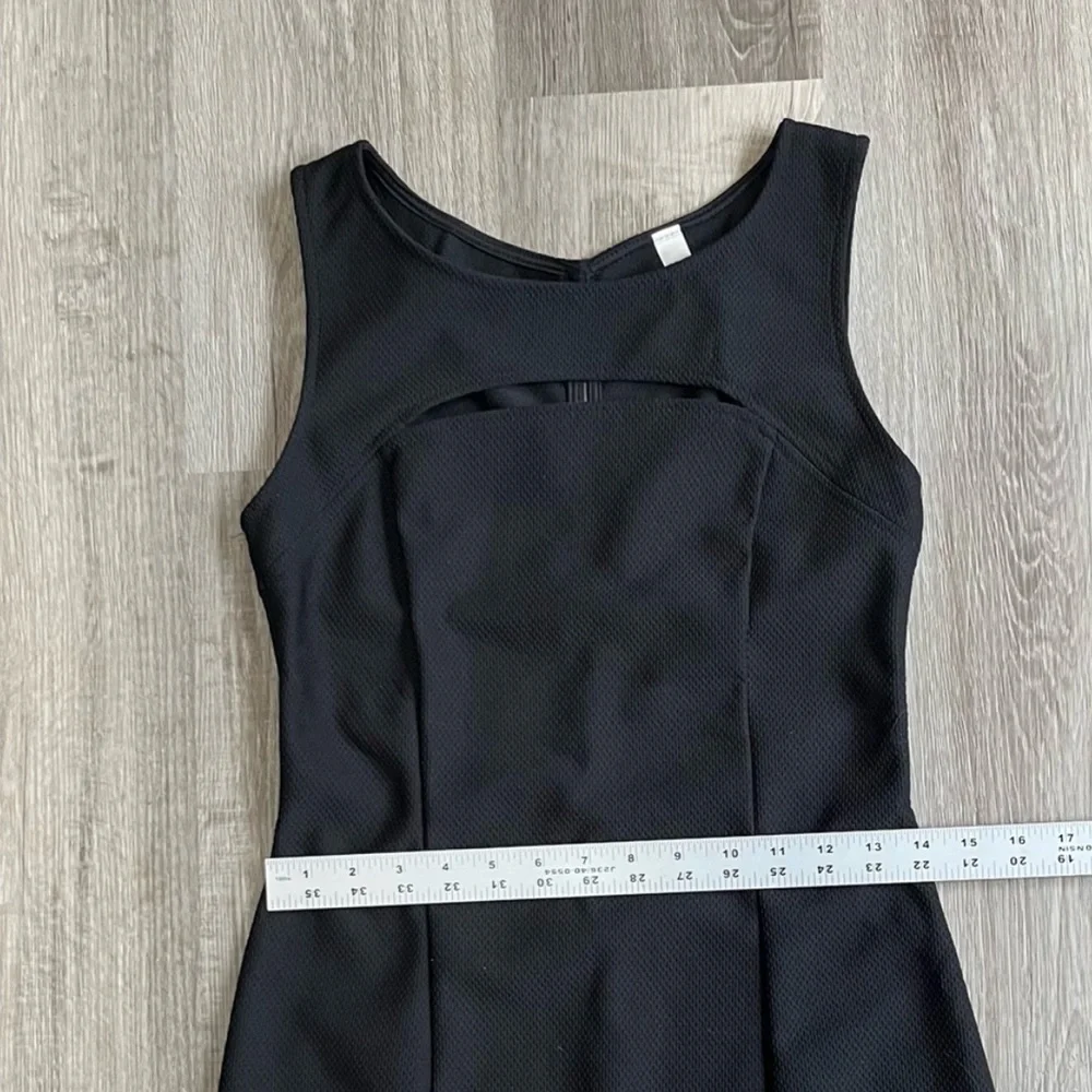 Black Bodycon Cutout Sleeveless Knee Length Dress by Lovely Day Sexy Size Med - Picture 6 of 9